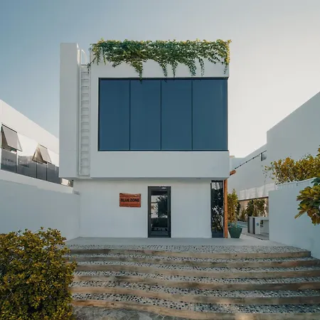 Nas House Private Villas Dubai Exterior photo